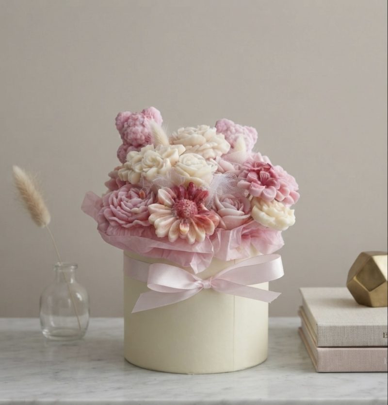 Luxury Wax Melt Flower Bouquet in a Hat Box (Copy)