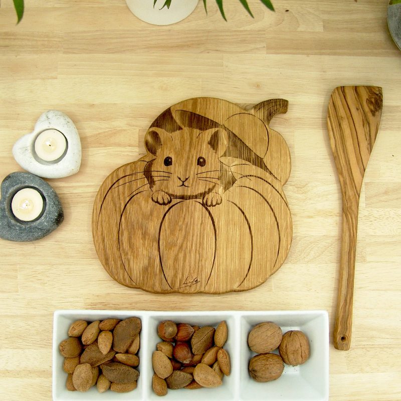 Handmade Solid Oak Pumpkin & Mouse Chopping Board with Stand