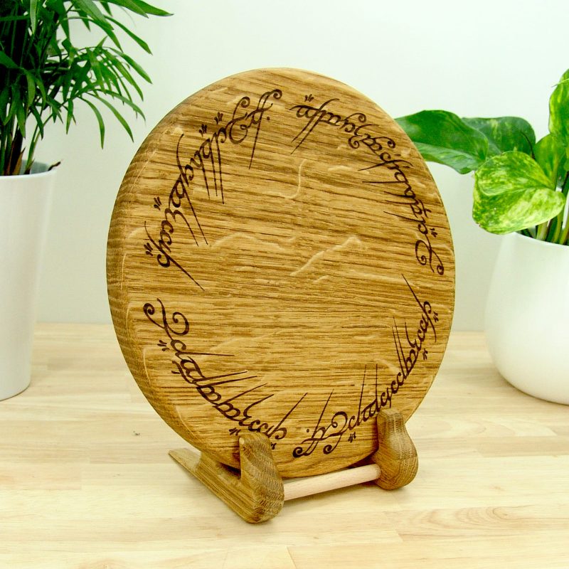 Lord of the Rings Chopping Board: Ring of Power, Solid Oak 23cm