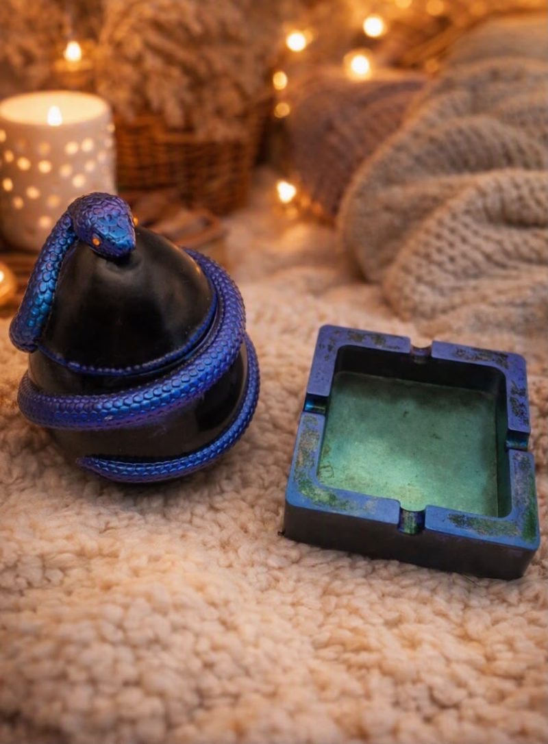 snake trinket pot with matching ashtray
