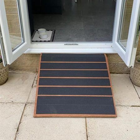 16cm H x 40cm W x 40cm L base Unique Pet Ramp/Non-Slip for Outdoor Steps