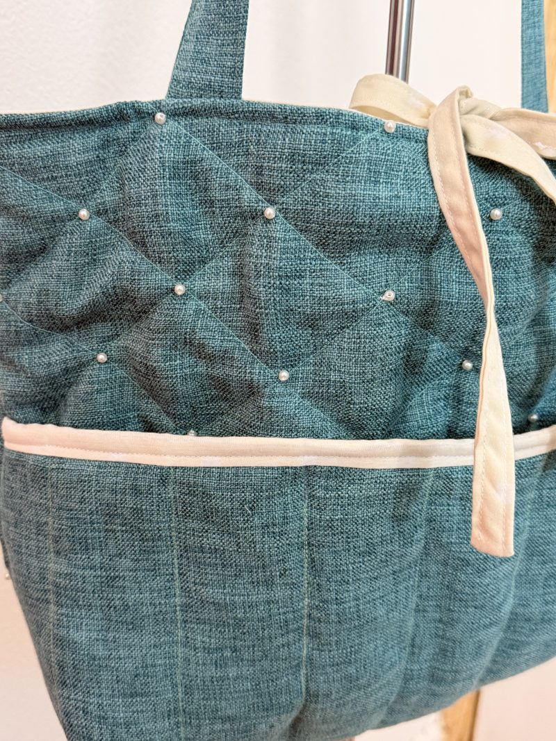 Rustic style tote bag