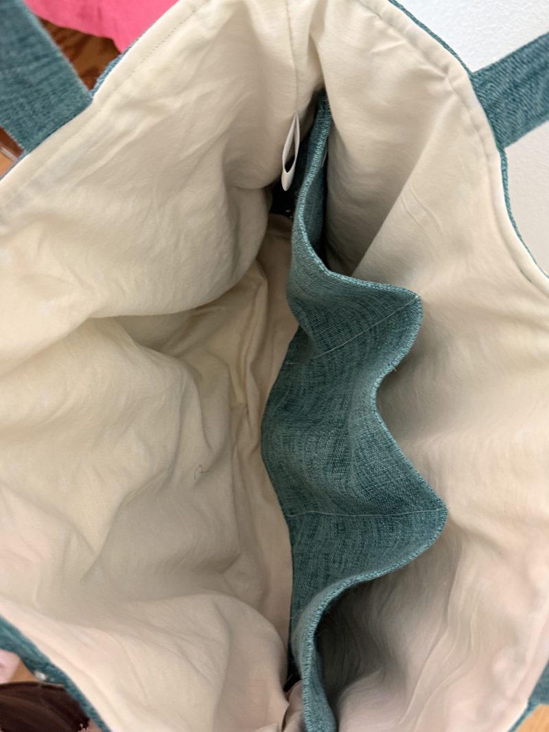 Rustic style tote bag