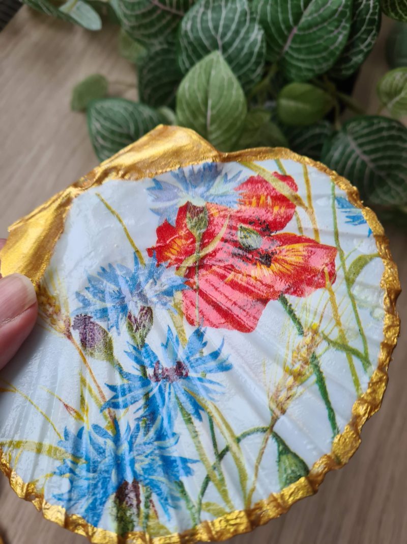 Scallop shell trinket dish poppy and cornflower design gold edges