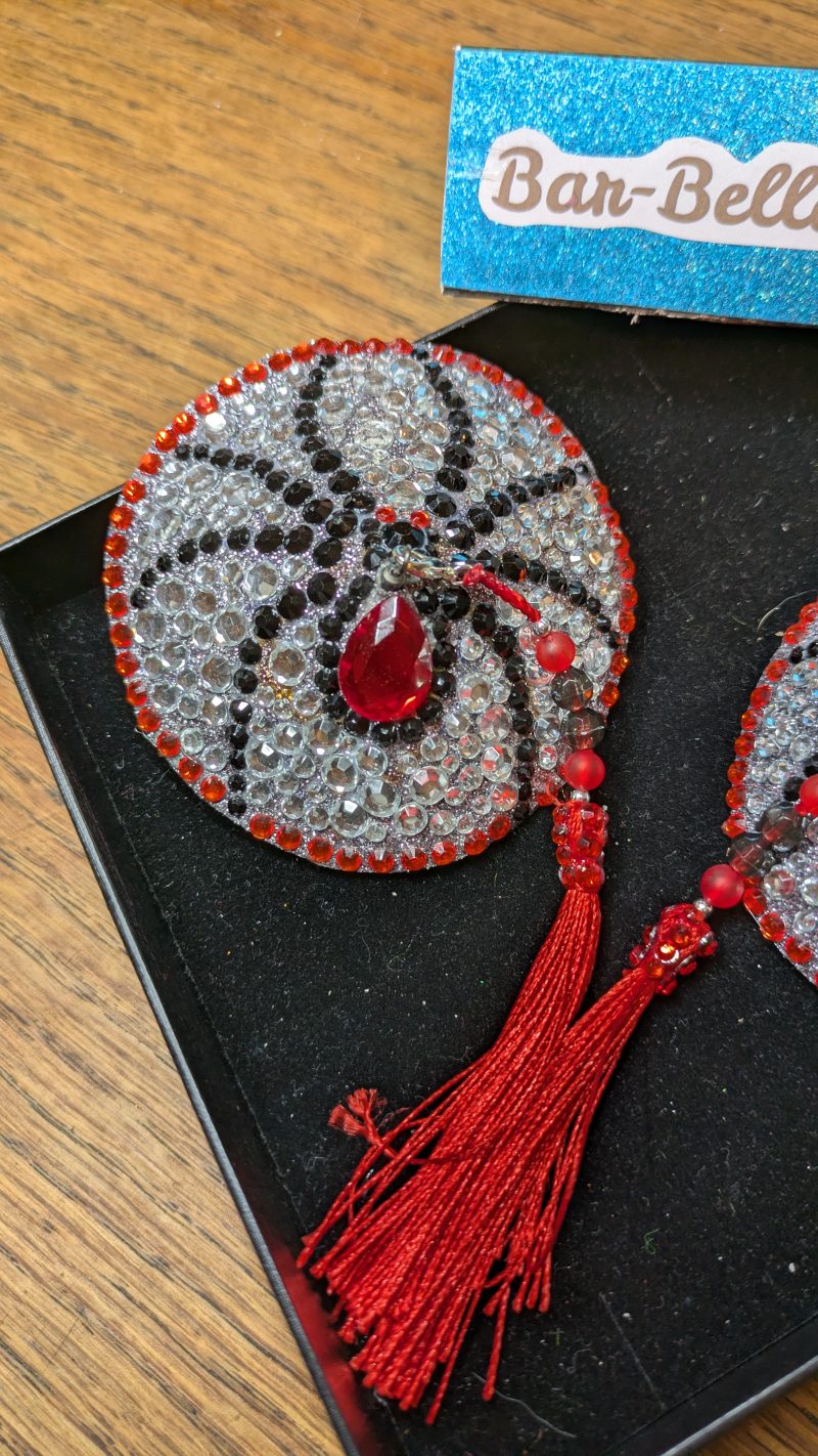 Handmade burlesque nipple tassels black and red spider