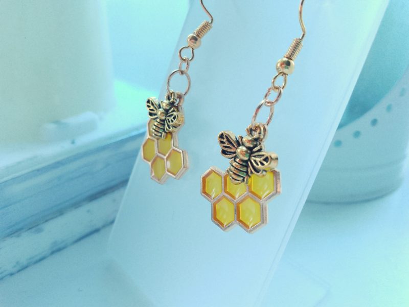 Bee and honeycomb dangle drop earrings