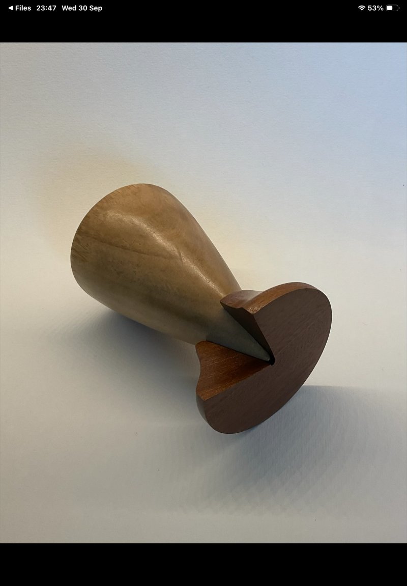 Bud vase art deco