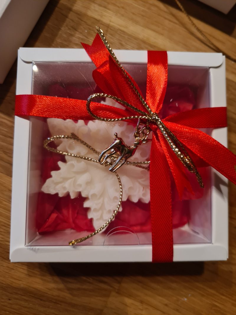 Christmas scented candle gift, sock filler, snow flake, secret santa
