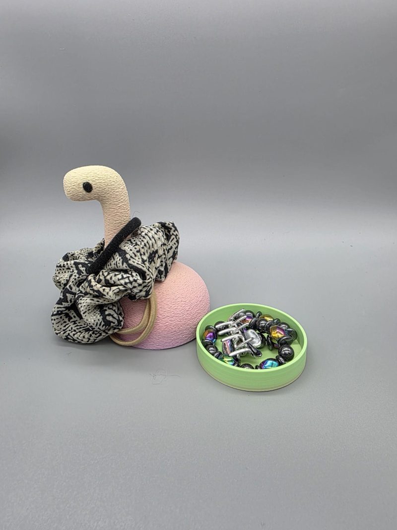 Hair tie/accessories stand/organizer