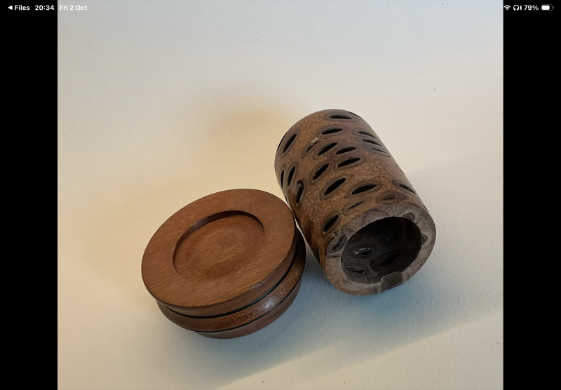 Cone incense burner