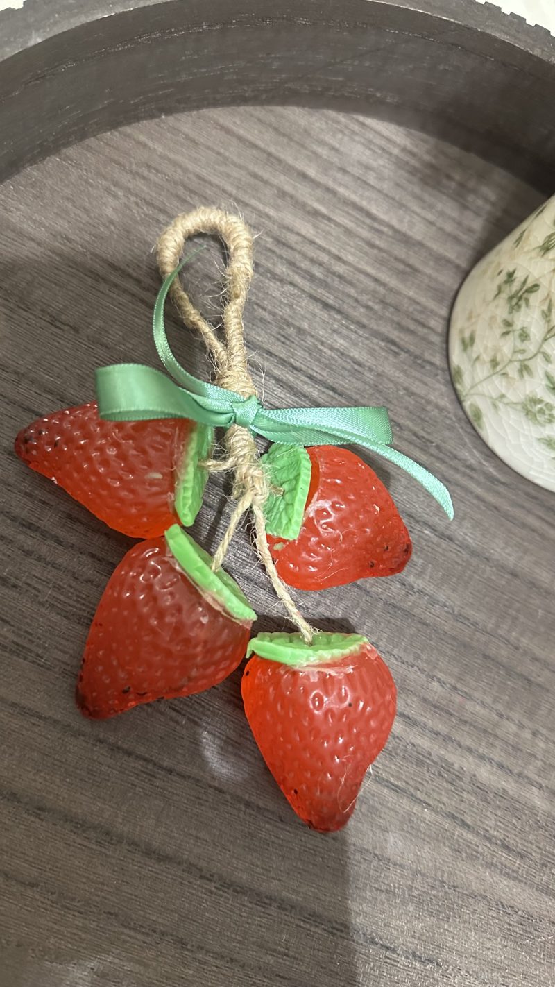 Handmade strawberry shaped glycerin soap-strawberry scent-110 g