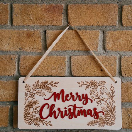 Robin Merry Christmas Wooden Hanging Sign – Engraved Woodland Plaque