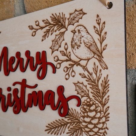 Robin Merry Christmas Wooden Hanging Sign – Engraved Woodland Plaque
