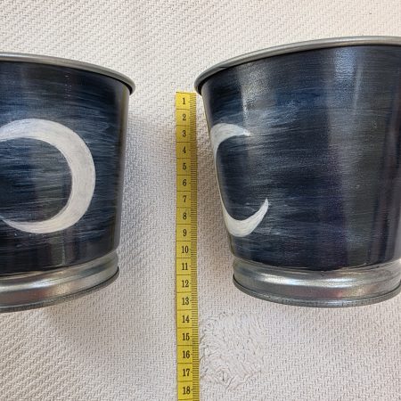Hand painted 10cm Metal Pots