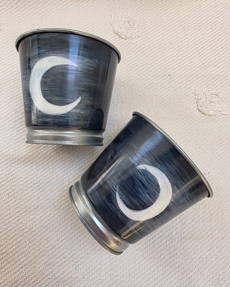 Hand painted 10cm Metal Pots