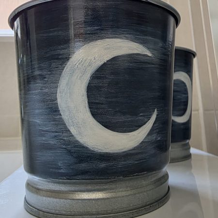 Hand painted 10cm Metal Pots