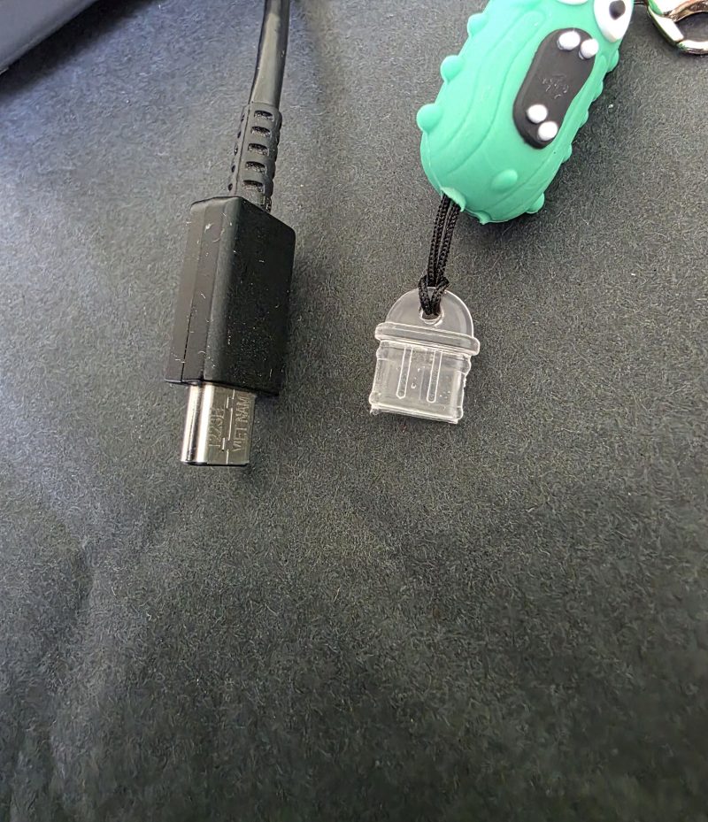 USB-C Dust Cover Charm, Pickle Design