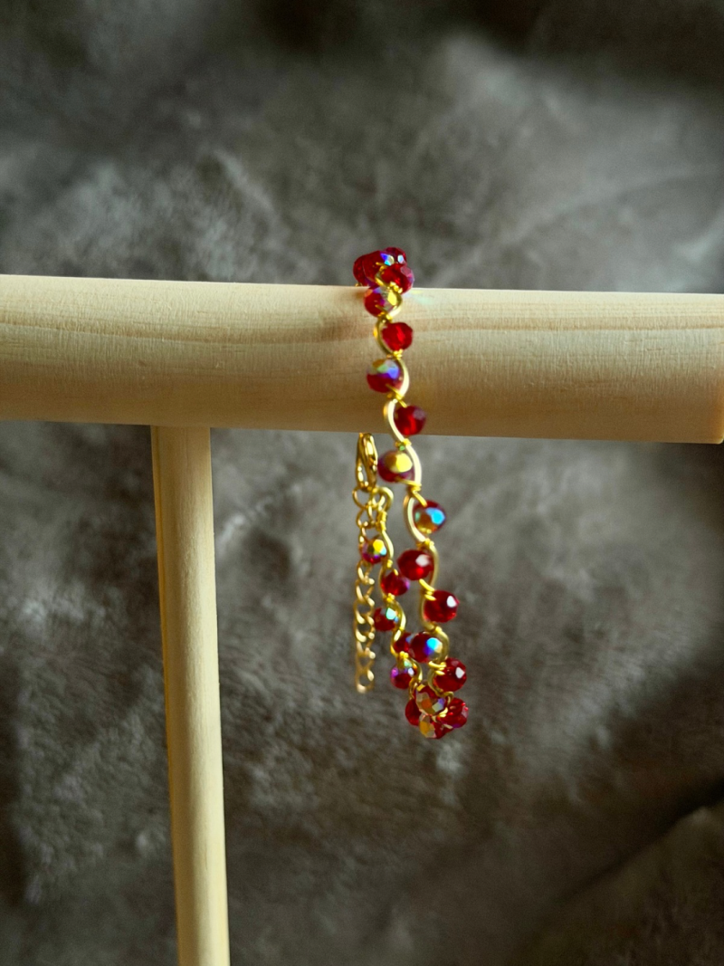 18k Gold Plated Red crystal wavy adjustable bracelet