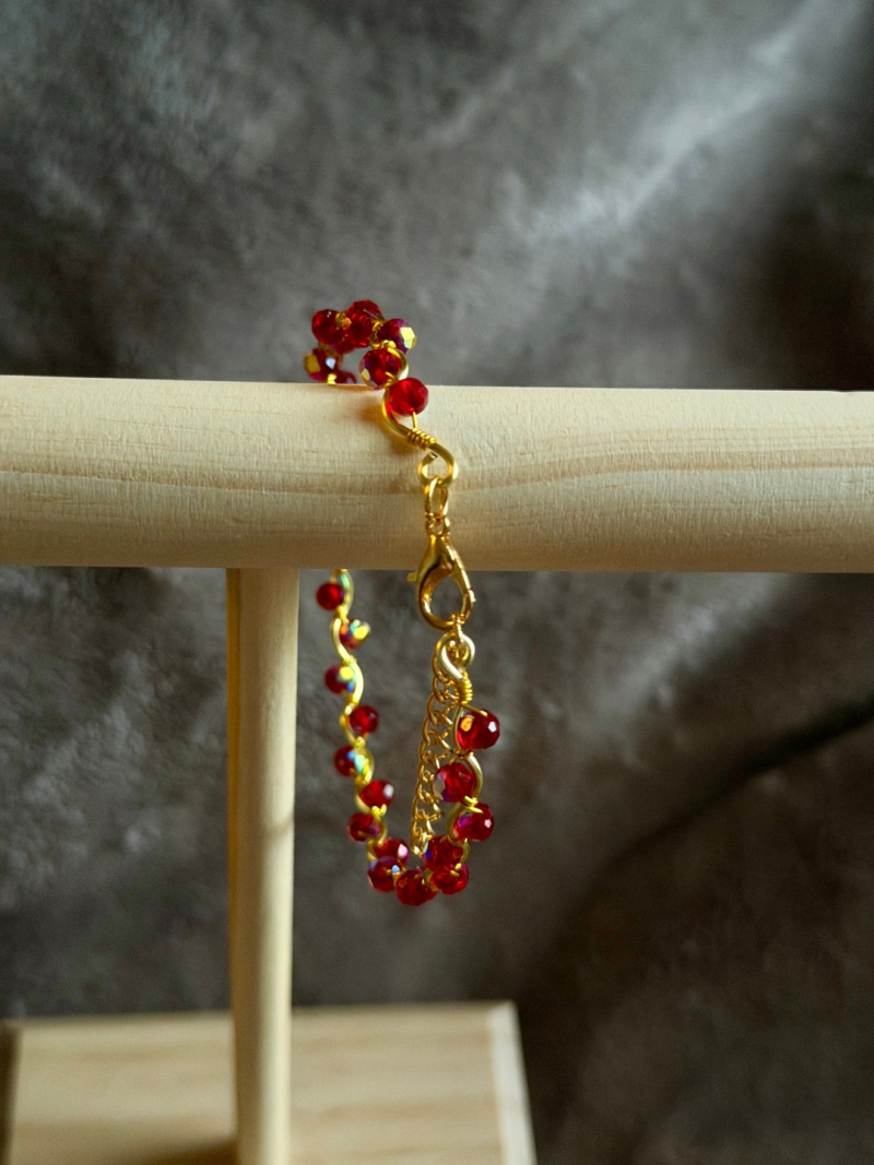 18k Gold Plated Red crystal wavy adjustable bracelet