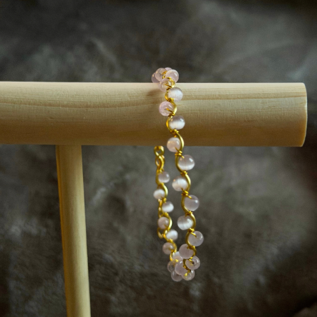 18k Gold Plated light pink cat eye wavy adjustable bracelet