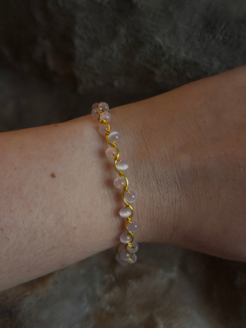 18k Gold Plated light pink cat eye wavy adjustable bracelet