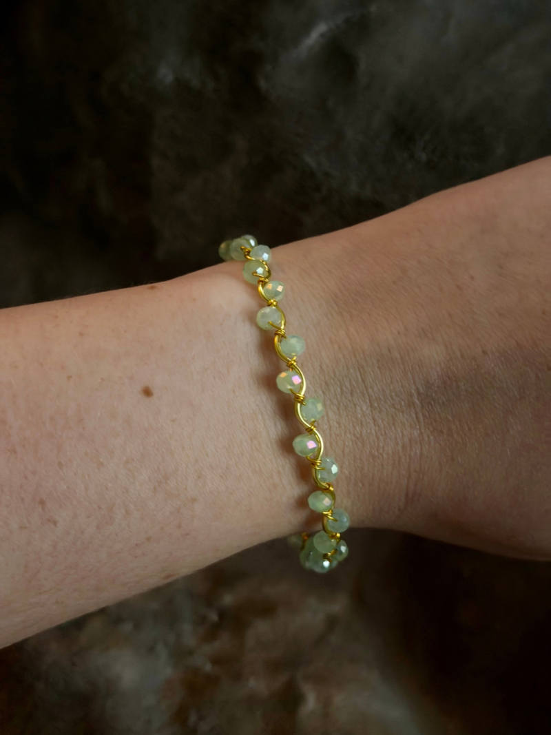 18k Gold Plated light green crystal wavy adjustable bracelet