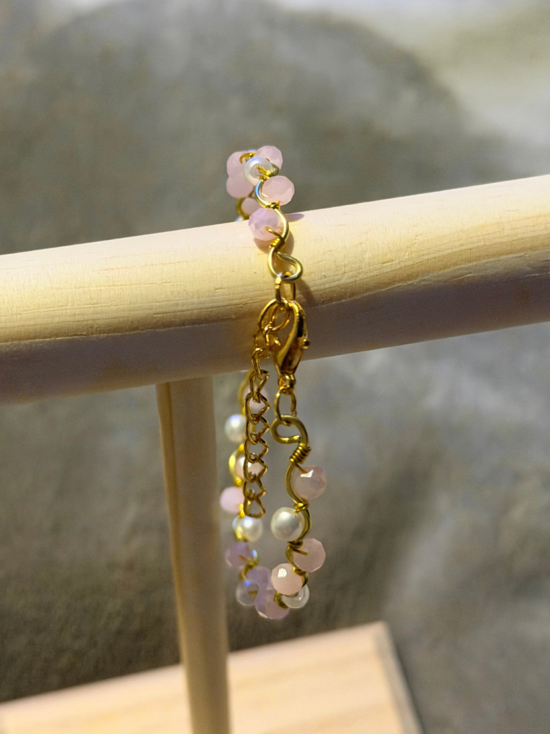 18k Gold Plated light pink crystal and pearl wavy adjustable bracelet