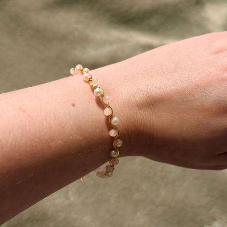 18k Gold Plated light pink crystal and pearl wavy adjustable bracelet