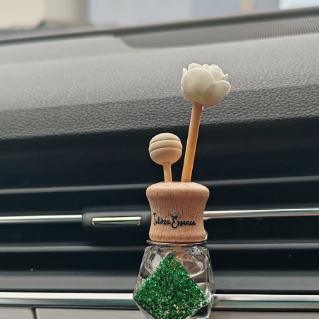 Car Air Freshener Vent Clip – Diamond Veil, Amber & Tonka car perfume
