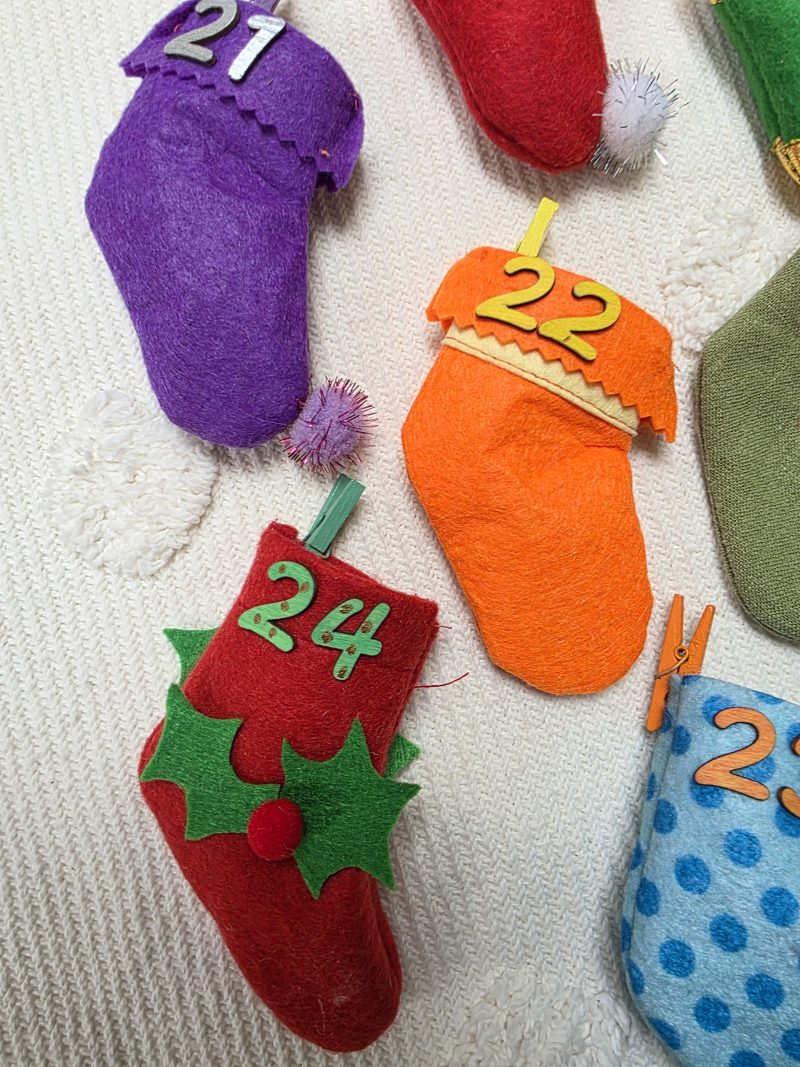 24-Stocking Advent Calendar Garland with Wooden Numbers and Hemp Twine