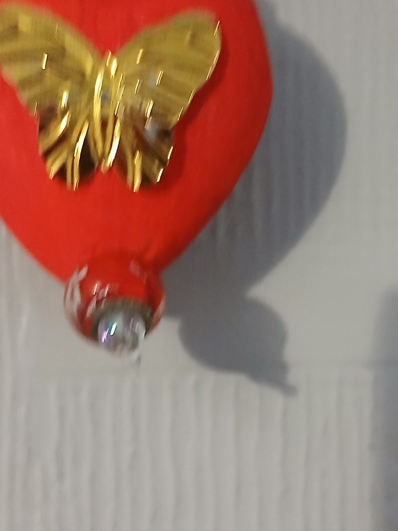 3 Hearts with golden/green sequins and colourful tassel