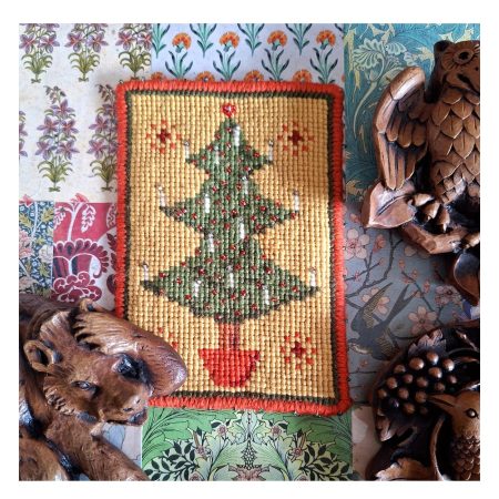 Christmas tree tapestry kit to sew in counted cross-stitch, Christmas craft to make and gift