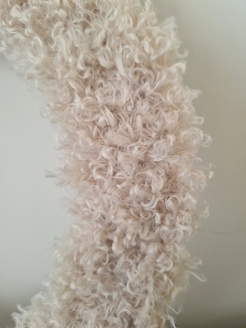 Handmade Beige Teddy Yarn Wreath 26cm Wooden Heart Decor & Hessian Bow