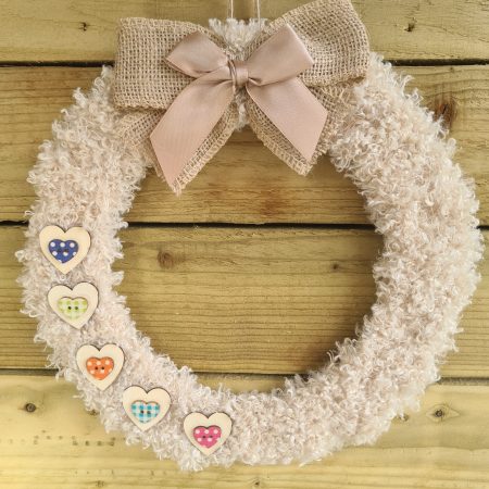 Handmade Beige Teddy Yarn Wreath 26cm Wooden Heart Decor & Hessian Bow