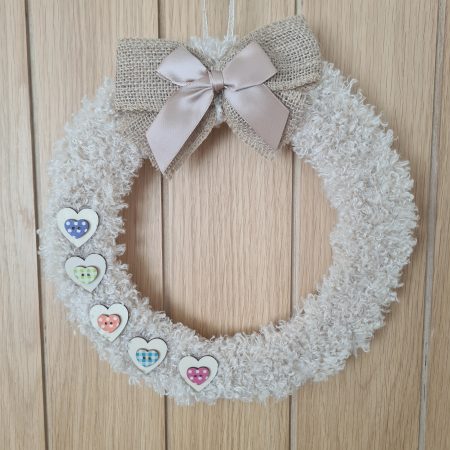 Handmade Beige Teddy Yarn Wreath 26cm Wooden Heart Decor & Hessian Bow