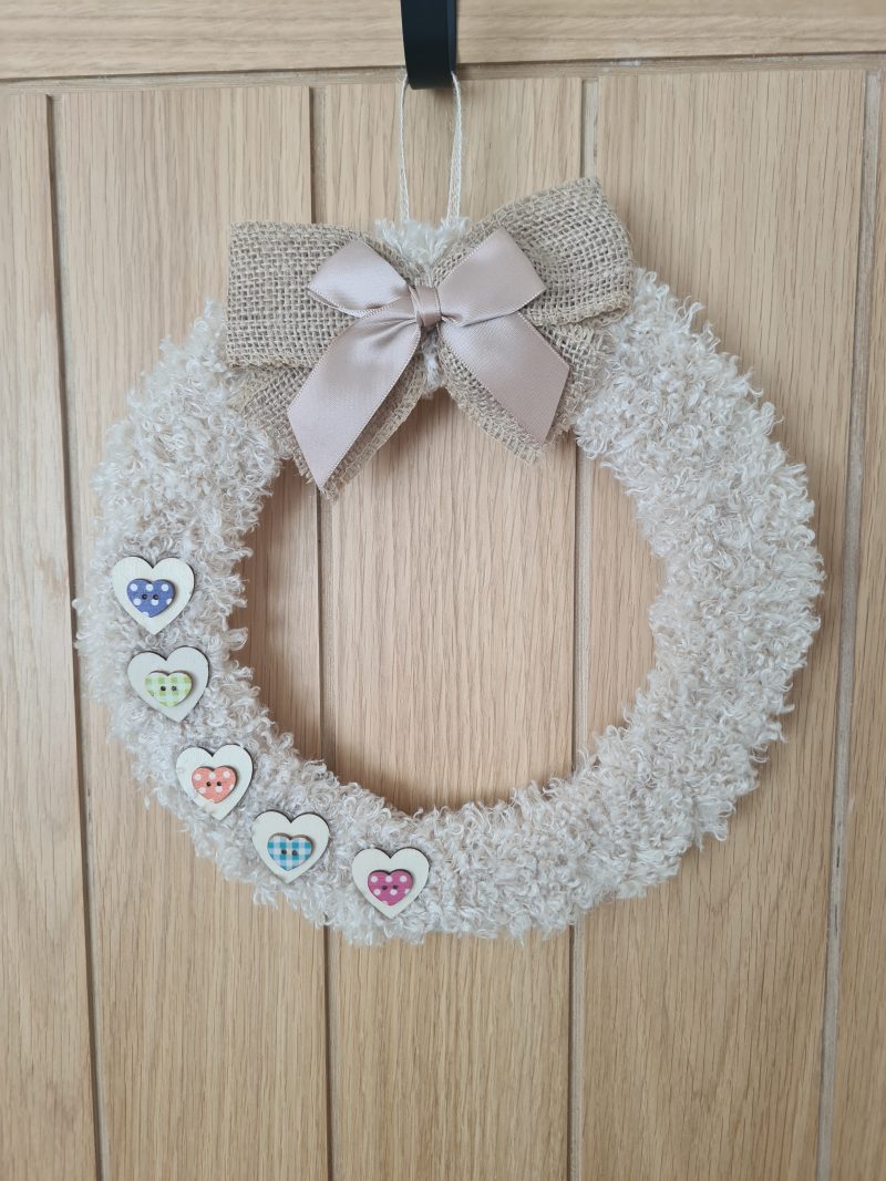 Handmade Beige Teddy Yarn Wreath 26cm Wooden Heart Decor & Hessian Bow