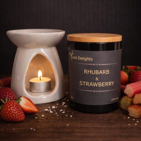 Rhubarb and strawberry soy candle - small or large
