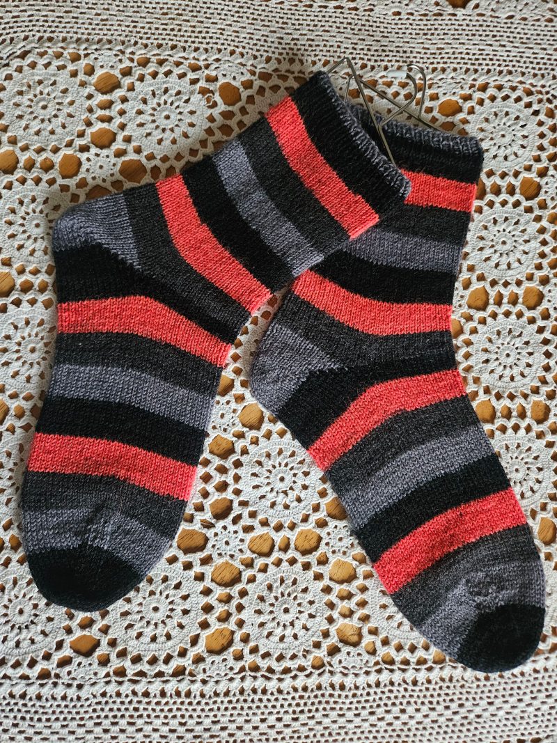 Handknitted socks. Womens size 6.