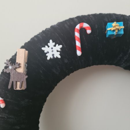 Black Yarn Wrapped Christmas Wreath 25cm Handmade Festive Decoration