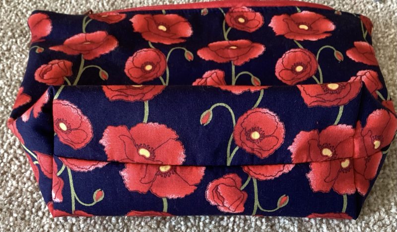 Gorgeous Navy/Red Poppy Floral Fabric Zipped Medium Make Up Bag/Cosmetic Pouch