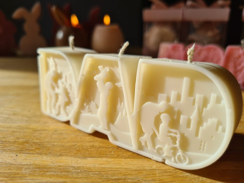 MUM & DAD Silhouette Candle | Heartfelt Family Gift