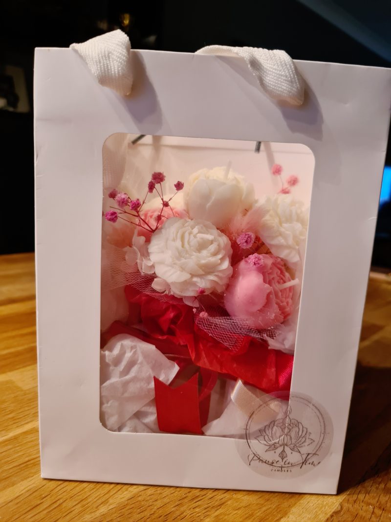 Personalised Floral Candle & Wax Melt Bouquet – Custom Soy Wax Gift Box