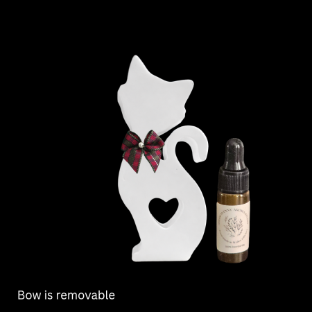 Hand-Cast Cutout Cat Aroma Diffuser