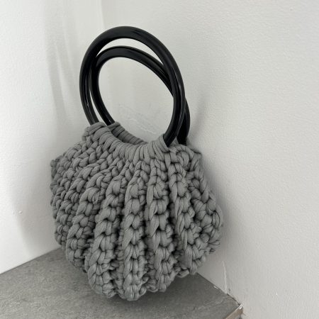Chunky Crochet Shell Handbag – Handmade Grey T-Shirt Yarn Bag with Black Round Handles