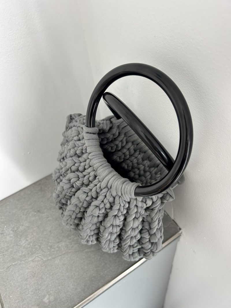 Chunky Crochet Shell Handbag – Handmade Grey T-Shirt Yarn Bag with Black Round Handles