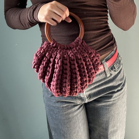 Chunky Crochet Shell Handbag – Handmade Maroon Burgundy T-Shirt Yarn Bag with Brown Round Handles