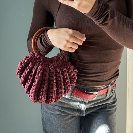 Chunky Crochet Shell Handbag – Handmade Maroon Burgundy T-Shirt Yarn Bag with Brown Round Handles