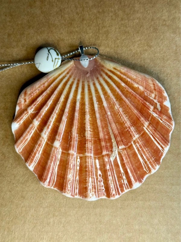 Shell Christmas ornament, decoupage and resin