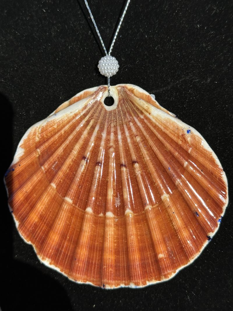 Shell Christmas ornament, decoupage and resin