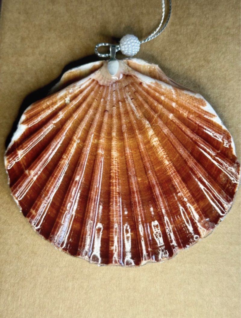 Shell Christmas ornament, multicoloured resin decoupage